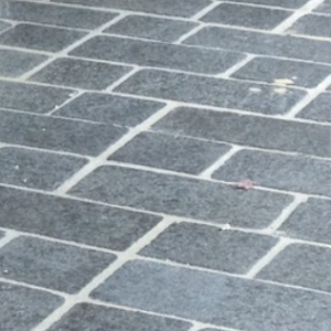 G684 Flamed Split Brick Pattern Offset C
